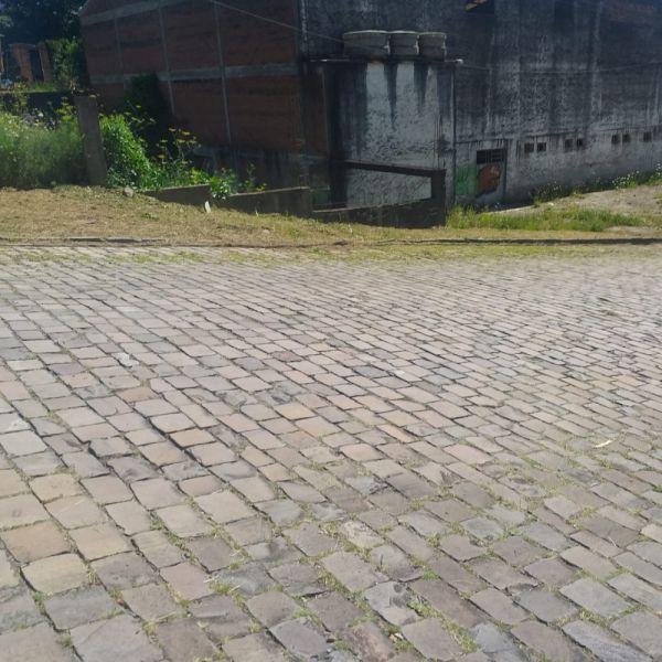 LEILÃO TERRENO URBANO COM ÁREA DE 1.296M², COM PRÉDIO COMERCIAL DE 2 PAVIMENTOS COM ÁREA EDIFICADA DE 927,20M² AVERBADOS, NA CIDADE DE CAXIAS DO SUL/RS, localizado em Caxias Do Sul - RS