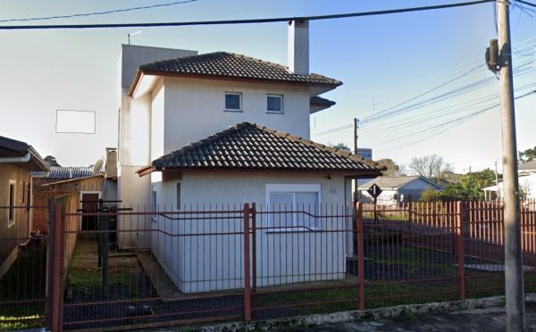 LEILÃO DE DIREITOS E AÇÕES DE UM TERRENO URBANO COM CASA DE ALVENARIA DOIS PISOS, ÁREA CONSTRUÍDA DE 100,72M², BAIRRO GASPARETO NA CIDADE DE VACARIA/RS, localizado em Vacaria - RS