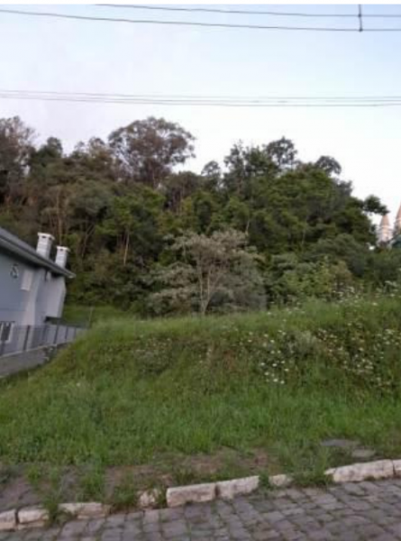LEILÃO DE BOX Nº 01, COM ÁREA PRIVATIVA DE 12,00M², DO EDIFÍCIO BOUGAINVILLE, SITO À RUA DOMINGOS MARTINS, Nº 970, B. CENTRO, CANOAS/RS, localizado em Canoas - RS