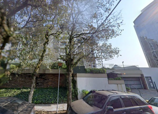 LEILÃO: APTO DUPLEX E BOX DE GARAGEM, RES. PORTAL CARLOS GOMES EM PORTO ALEGRE/RS, localizado em Porto Alegre - RS