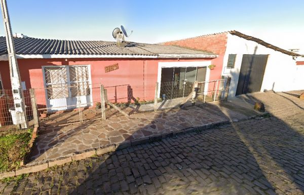 LEILÃO DE UM TERRENO URBANO, COM ÁREA DE 354,00M², COM RESIDÊNCIA EM ALVENARIA DE 156,60M², NA RUA BELO HORIZONTE, NO MUNICÍPIO DE VACARIA/RS, localizado em Vacaria - RS
