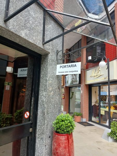 A LOJA Nº 29 COM ÁREA PRIVATIVA DE 36,45M², DO ED. GALERIA CHAMPS ELYSEÉS, EM PORTO ALEGRE/RS, localizado em Porto Alegre - RS, bairro Moinhos de Vento