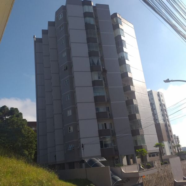 DIREITOS E AÇÕES SOBRE O APTO Nº 901 DO ED. RES. JEQUITIBÁ, EM BENTO GONÇALVES/RS, localizado em Bento Gonçalves - RS