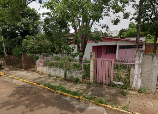 TERRENO URBANO COM ÁREA DE 484M², COM CASA E BENFEITORIAS, EM PALMEIRA DAS MISSÕES/RS, localizado em Palmeira Das Missões - RS, bairro Centro