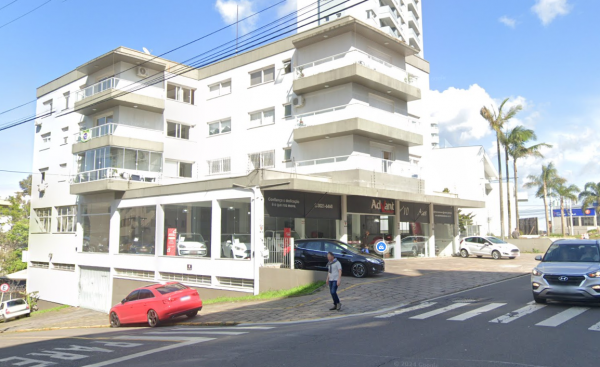 LEILÃO DIREITOS E AÇÕES SOBRE O BOX Nº 06, COM ÁREA PRIVATIVA DE 26,4000M², NA RUA MATHEO GIANELLA 879, NA CIDADE DE CAXIAS DO SUL/RS, localizado em Caxias Do Sul - RS