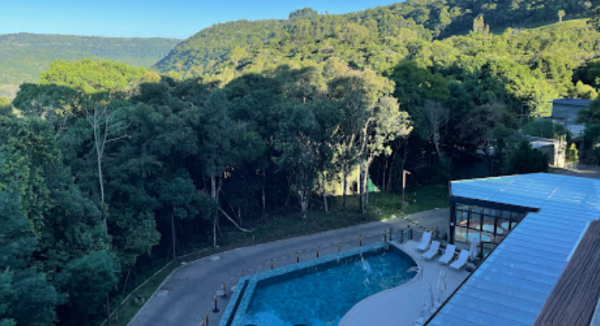 LEILÃO DE FRAÇÃO DO APARTAMENTO 301, BLOCO B, COTA 13 (1/13 AVOS DA UNIDADE), GRAMADO TERMAS RESORT SPA, localizado em Gramado - RS