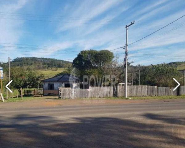 LEILÃO: TERRENO URBANO COM BENFEITORIAS RES. E COM. NA VILA PALMEIRA EM SANTO ANTÔNIO DA PATRULHA/RS, localizado em Santo Antônio Da Patrulha - RS