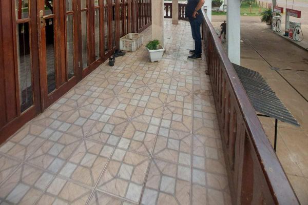 LEILÃO: TERRENO URBANO COM BENFEITORIAS RES. E COM. NA VILA PALMEIRA EM SANTO ANTÔNIO DA PATRULHA/RS, localizado em Santo Antônio Da Patrulha - RS