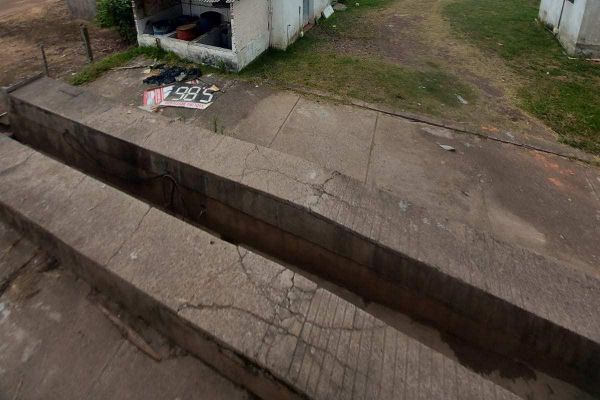 LEILÃO: TERRENO URBANO COM BENFEITORIAS RES. E COM. NA VILA PALMEIRA EM SANTO ANTÔNIO DA PATRULHA/RS, localizado em Santo Antônio Da Patrulha - RS