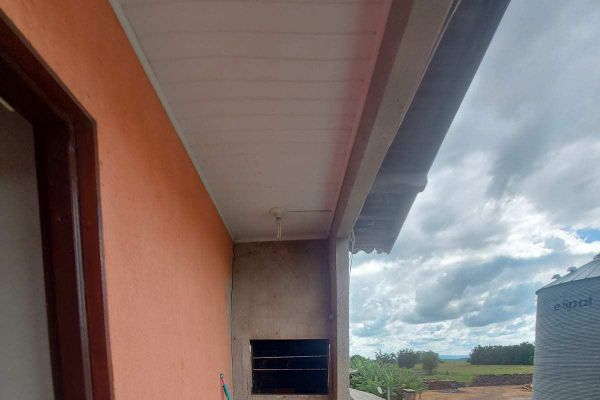 LEILÃO: TERRENO URBANO COM BENFEITORIAS RES. E COM. NA VILA PALMEIRA EM SANTO ANTÔNIO DA PATRULHA/RS, localizado em Santo Antônio Da Patrulha - RS