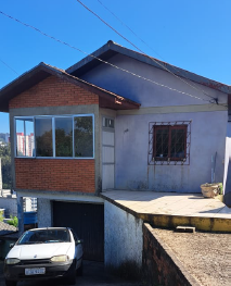 Imagem do imóvel LEILÃO DE TERRENO DE 275,00m², COM CASA DE ALVENARIA DE DOIS PISOS, COM ÁREA DE 164,65m² LOCALIZADO NO BAIRRO BORGO NA CIDADE DE BENTO GONÇALVES/RS