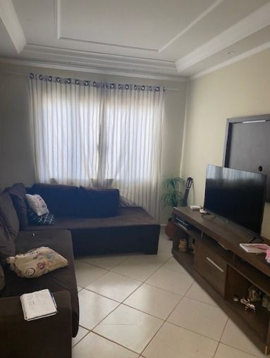 TERRENO URBANO, COM ÁREA DE 250M², COM UMA CASA EM ALVENARIA DE 102,28M², EM JACAREZINHO/PR, localizado em Jacarezinho - PR