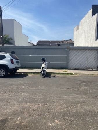 TERRENO URBANO, COM ÁREA DE 250M², COM UMA CASA EM ALVENARIA DE 102,28M², EM JACAREZINHO/PR, localizado em Jacarezinho - PR