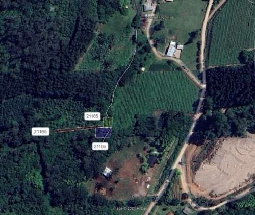 Duas frações de terra, com áreas de 760,00m² e 375,00m², sem benfeitorias, em farroupilha/rs